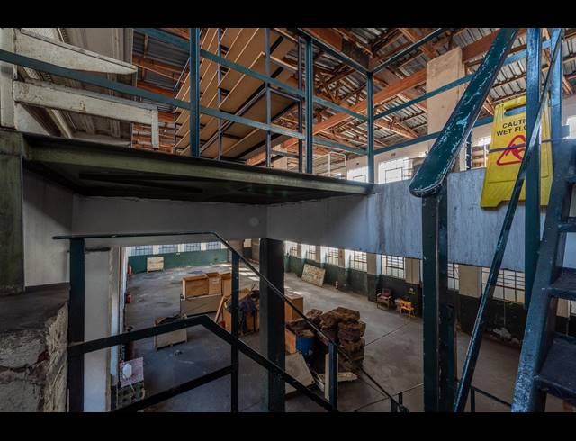 370M² WAREHOUSE FOR SALE IN JEPPESTOWN